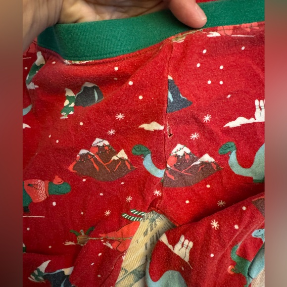 Lot of Christmas Shirt size 4/5 and fitted Target brand Dinosaur pajamas size 6 - Picture 5 of 6